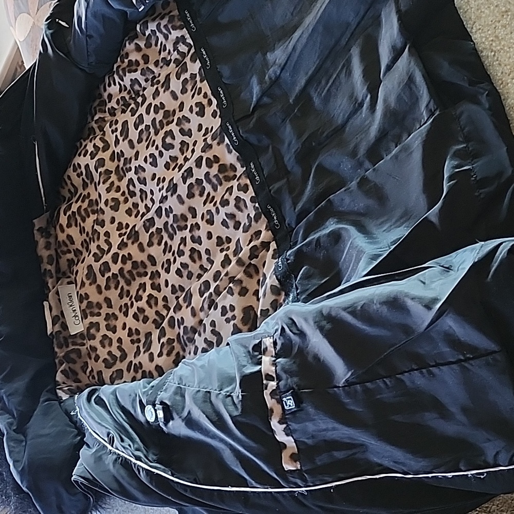 Calvin Klein Ladies XL Black Puffy Hooded Jacket - Picture 4 of 16